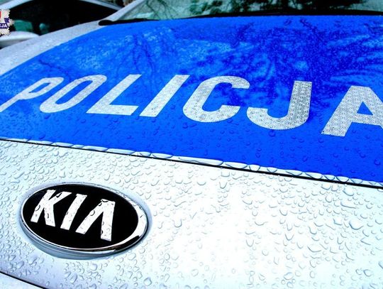 Policjanci poszukują złodziejki