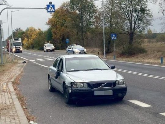 Potrącenie pieszego w Kołaczach. Mężczyzna wbiegł na przejście