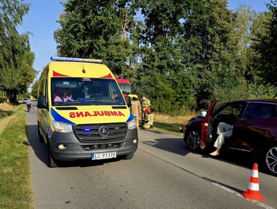 Potrącenie rowerzystki w Wólce Orłowskiej. 66-latka trafiła do szpitala