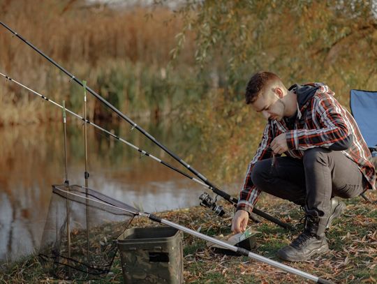 Powiat chełmski.  Czas odkurzyć wędki. Ile zapłacimy za pozwolenia na wędkowanie w lokalnych zbiornikach?