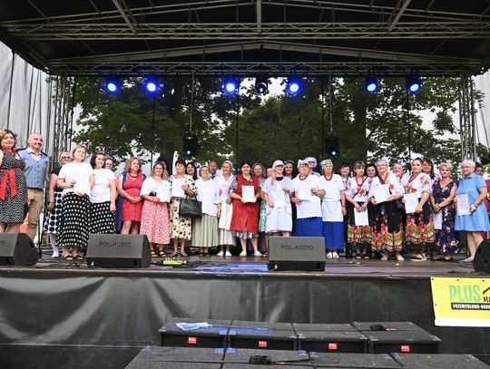 Wczuli się w klimat epoki. Dzień Rejowca Fabrycznego pod hasłem „Fabryka PRL-u” to był hit [ZDJĘCIA+FILMY]