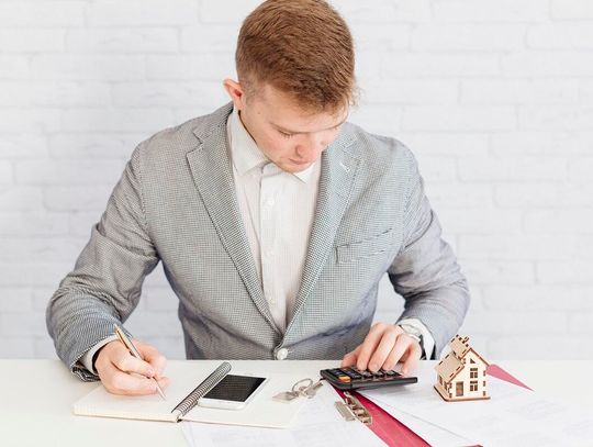 Powiat chełmski. Tyle zgromadzili wójtowie i burmistrzowie. Część trzecia przeglądu oświadczeń majątkowych.