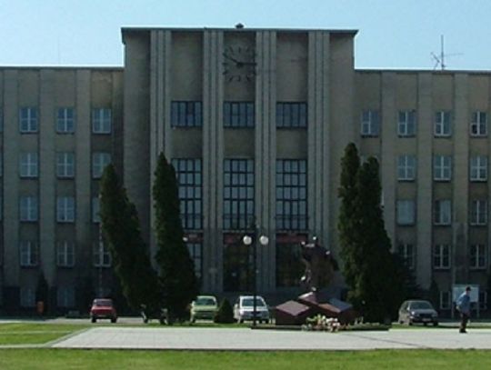 Prezydent zabiega o gmach i... lokomotywę