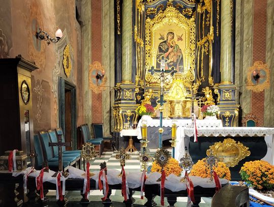 Chełm. Procesja z relikwiami i msze na cmentarzach – parafia zaprasza mieszkańców