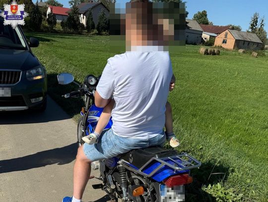 Przewoził 4-latka motorowerem. Zapomniał o ważnej rzeczy i miał kłopoty