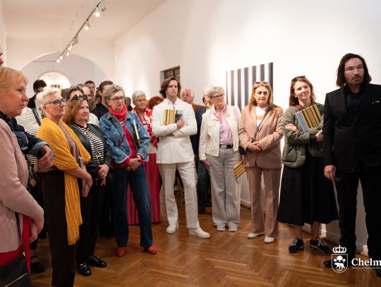 Chełm. „Przypadek Żołnierkiewicza” – światło, punkty i pamięć w Galerii 72 [GALERIA ZDJĘĆ]
