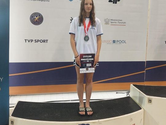 Przywdzieje biało-czerwone barwy