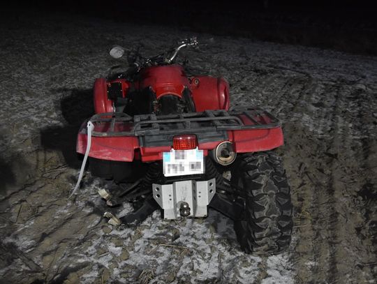 Quad uderzył w drzewo. Jedna osoba nie żyje, druga walczy o życie