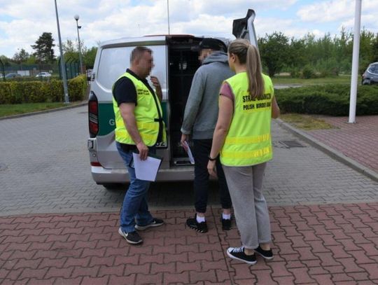Recydywista drogowy z Ukrainy wydalony z Polski. Na podwójnym gazie kierował ciężarówką