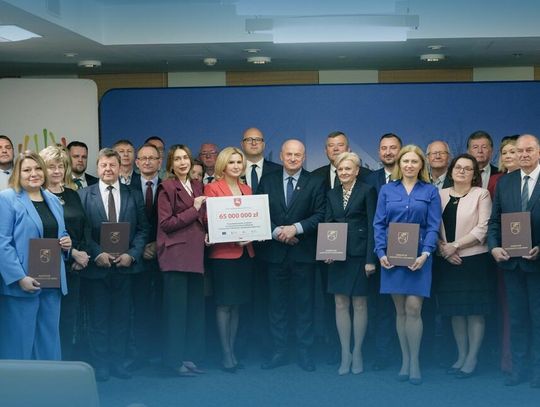 Region. Marszałek przekazał kolejne miliony
