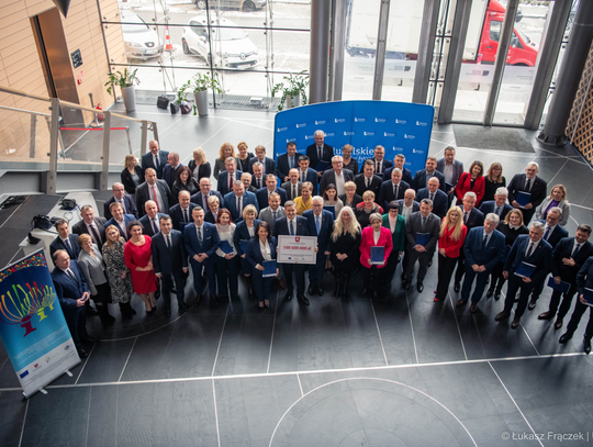 Powiat chełmski. Nasze gminy otrzymały kasę na drogi. Znamy listę beneficjentów