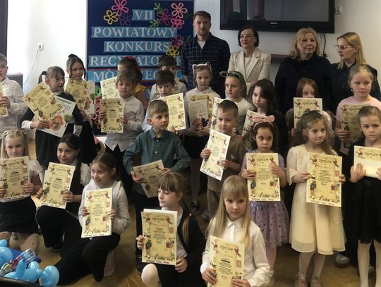 W Chełmie zakończyła się kolejna edycja konkursu recytatorskiego, w której udział wzięło 22. wykonawców reprezentujących 9 placówek oświatowych z miasta oraz powiatu chełmskiego.