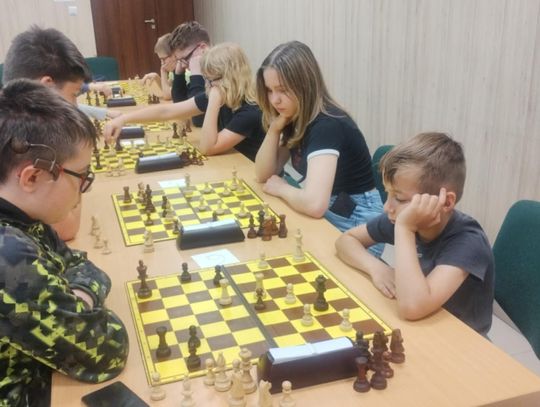 Rozpoczęli nowe rozdanie