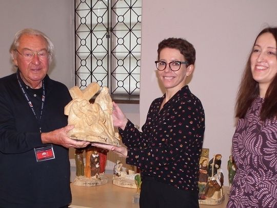 Rzeźby Romana Śledzia podarowane muzeum