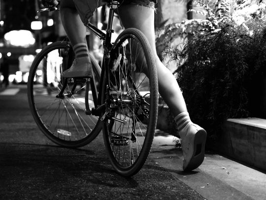 Samogwałt przed dziewczynkami