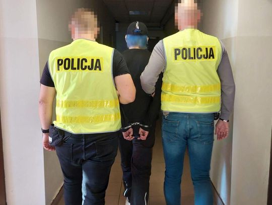Schowała się pod płaszczem w szafie. 44-latka z Chełma nie uniknęła aresztu