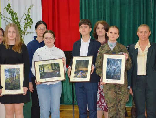 Siennickie Augustynki z rekordową frekwencją. Młodzi fotografowie pokazali piękno lasu [LISTA NAGRODZONYCH + GALERIA ZDJĘĆ]