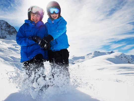 Śniegowce dla dzieci: wybór idealnych butów zimowych dla maluchów