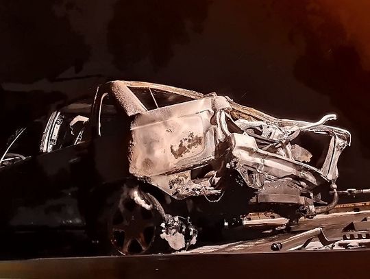 Spłonął po zderzeniu ze słupem i Lewiatanem