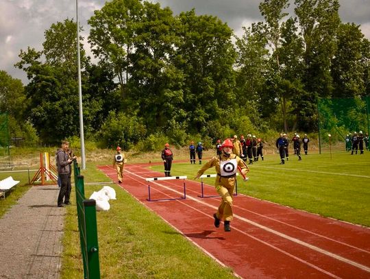 W sobotę, 14 czerwca, Rejowiec stał się areną Powiatowych Zawodów Sportowo-Pożarniczych Ochotniczych Straży Pożarnych. O tytuł najlepszych jednostek w powiecie chełmskim rywalizowały 23 drużyny, w tym dziewięć kobiecych. Po emocjonujących zmaganiach zwycięstwo odniosły OSP Horeszkowice.