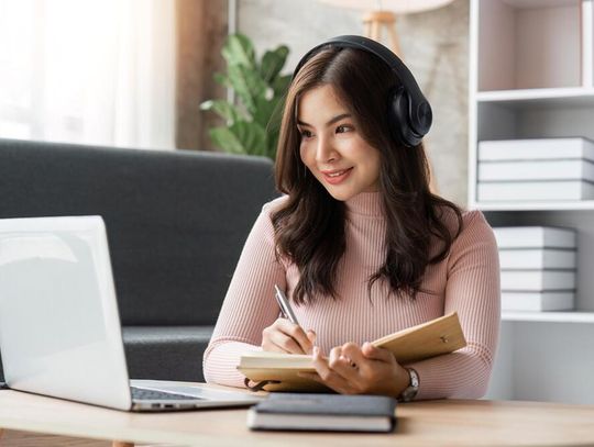 Studia stacjonarne czy niestacjonarne – które rozwiązanie jest lepsze?