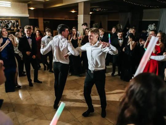Studniówki 2025 w chełmskich szkołach. Przeżyjmy to jeszcze raz... Cz. I [GALERIA ZDJĘĆ]