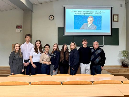 Świat języków oczami poligloty. Szkolny Dzień Języków Obcych w II LO w Chełmie