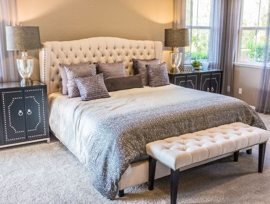 Świetne narzuty na łóżko