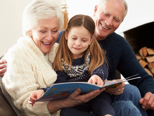 Święto naszych babć i dziadków. Jak sprawić im przyjemność?