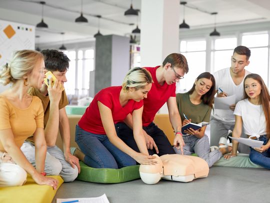 Szkolenie z pierwszej pomocy dla pracowników żłobków i przedszkoli w Chełmie