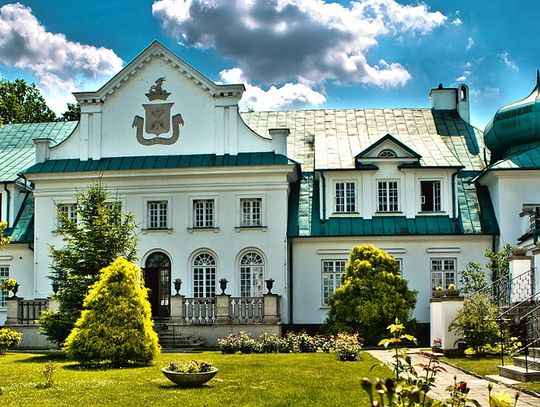 adampolski szpital w gminie wyryki