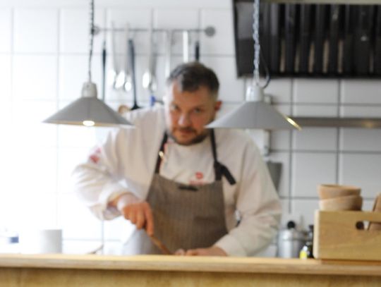 Szymon Sławiński walczy w "Top Chefie" 