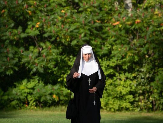 Taką emeryturę otrzymują zakonnice. Znacznie mniej niż księża