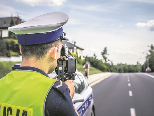 Afera w drogówce i zarzuty dla trzech policjantów. Kulisy skandalu