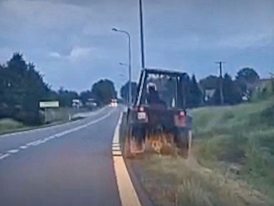 Traktorzysta z 3 promilami. Nałóg okazał się silniejszy niż zakaz [WIDEO]