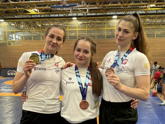 Trzy krążki chełmianek dla biało-czerwonych