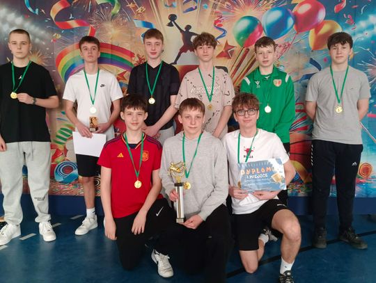 Uczcili nauczyciela i pasjonata