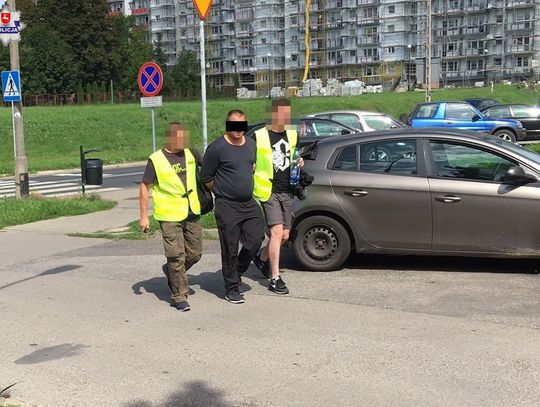 Umówił się przez internet i próbował okraść