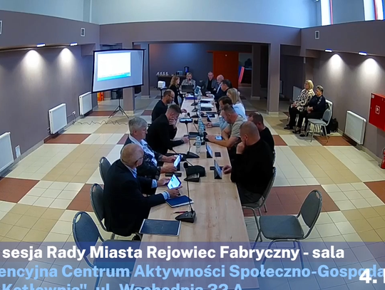 456,8 tys. zł na projekt opieki nad osobami niesamodzielnymi, dodatkowe 73,5 tys. zł przychodów i kosztów Zakładu Wodociągów i Kanalizacji oraz kredyt długoterminowy w wysokości 485 tys. zł – o tych kwestiach rozmawiali radni Rejowca Fabrycznego podczas sesji poświęconej zmianom finansowym miasta.