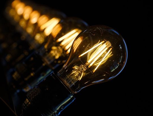 Uwaga na "sprzedawców" prądu | Super Tydzień