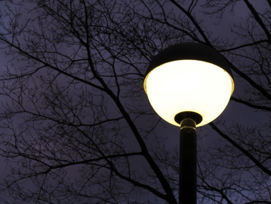 W Chełmie będzie ciemniej. Zgasną niektóre latarnie