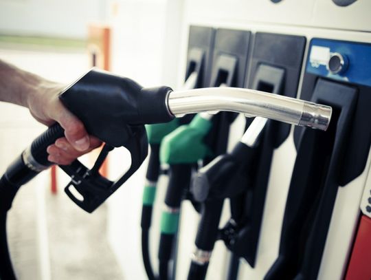 Wielkie firmy obniżyły ceny paliw. Co na to małe stacje?