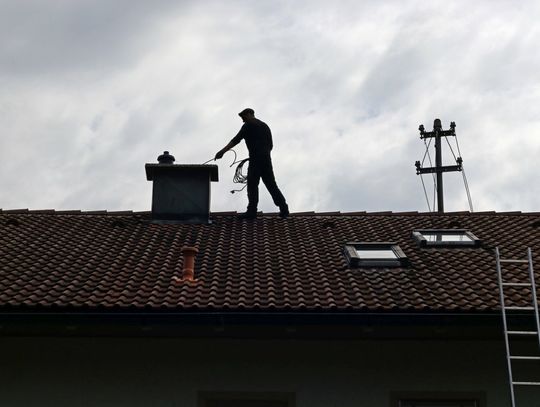 Wkrótce do naszych domów wejdą kontrolerzy. Po co państwo to robi?