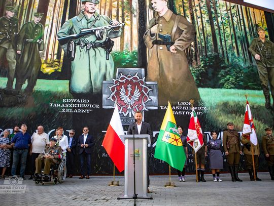 Włodawa. Odsłonięcie muralu „Braci Niezłomnych” i ekopiknik. Zobaczcie zdjęcia