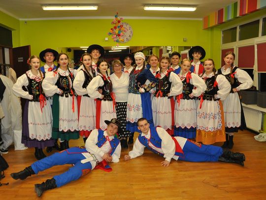 grupowe zdjęcie zespołu włodawiacy