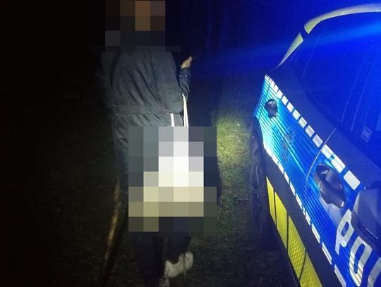 Włodawscy policjanci odnaleźli grzybiarkę w ostatniej chwili. Miała tylko 1% baterii