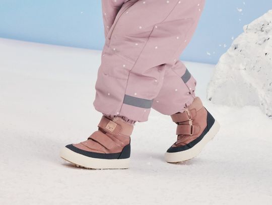 Wygodne i trwałe buty dziecięce – na co zwrócić uwagę podczas zakupów?