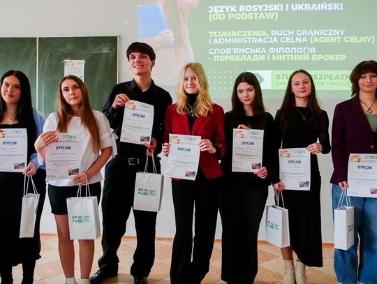 Wyniki Wojewódzkiego Konkursu Recytatorskiego „Polsko-ukraińskie przestrzenie poetyckie. Poezja XX i XXI wieku” [GALERIA ZDJĘĆ]