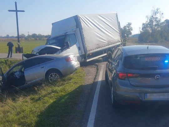 LUBELSKIE. Wypadek na drodze krajowej. Kierowca był pijany. 3 osoby trafiły do szpitala [FILM]