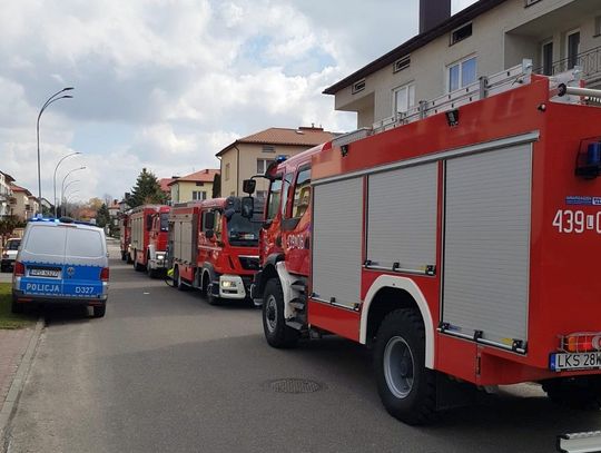 Z ostatniej chwili. Pożar domu na osiedlu w Krasnymstawie [ZDJĘCIA]